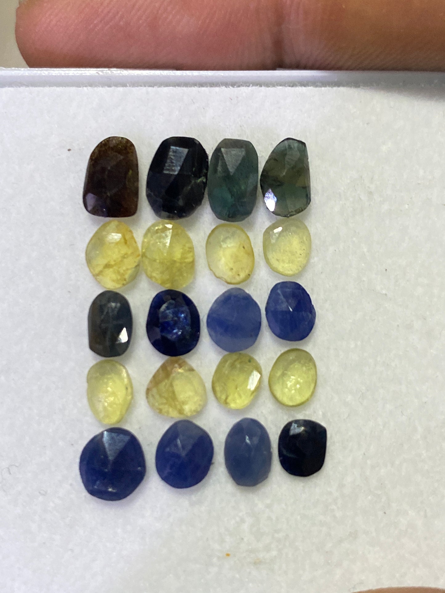 Blue Sapphire yellow sapphire rose cut wt 10 carats pcs 20 small sizes 5x4mm-7x5mm good quality blue sapphire yellow rosecut gems sapphire