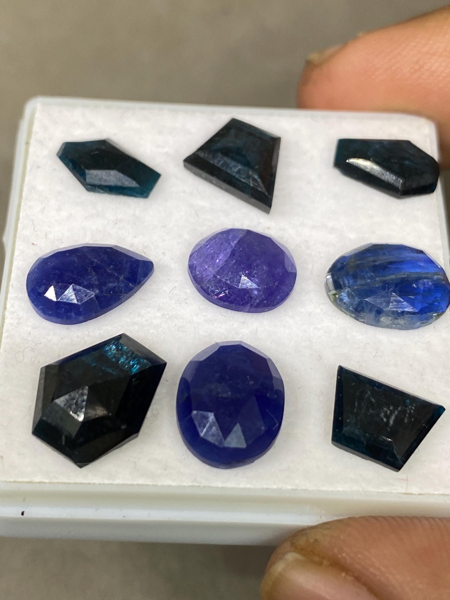 Beautiful rare mix cabochons teal kyanite rosecut sodalite tanzanite size 9x8mm-11x10mm mix stones cabochon pcs 9 wt 20.90 cts