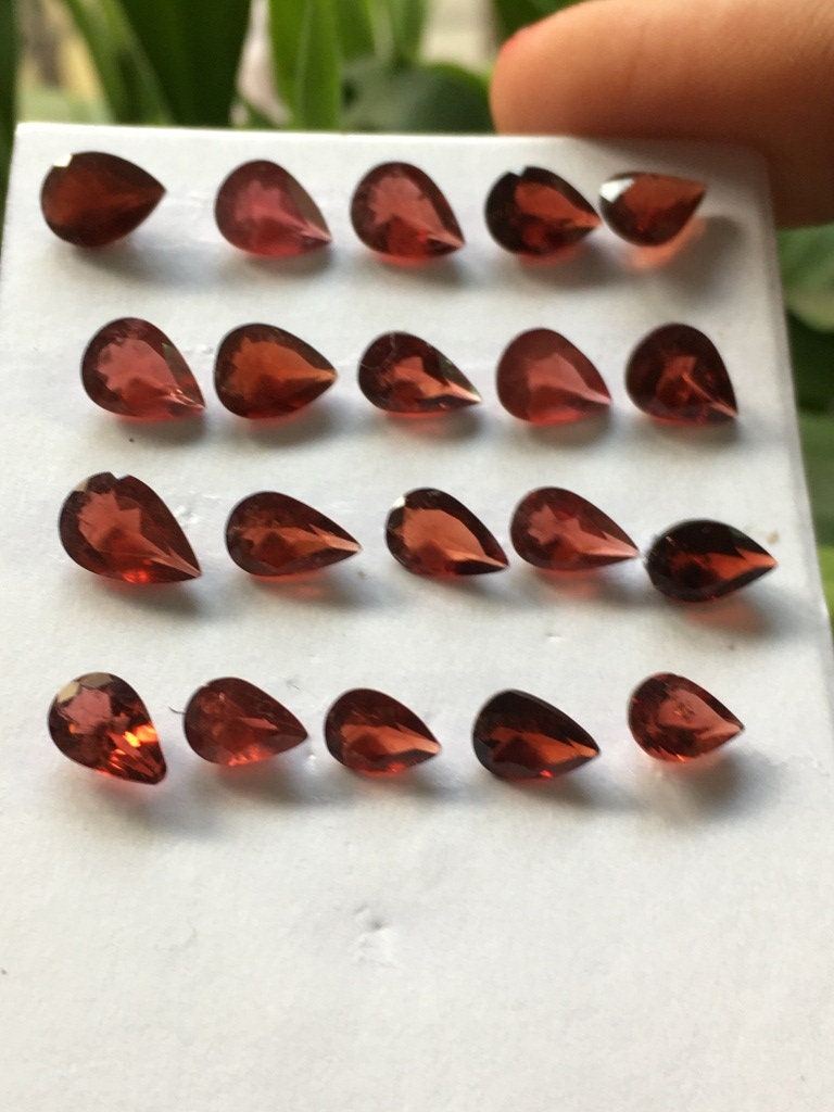 Rare Red garnet pear shape cut pcs 20 wt 19.10 cts  size 7x5mm to 8.8x6mm garnet pear cut stones jewelry supply