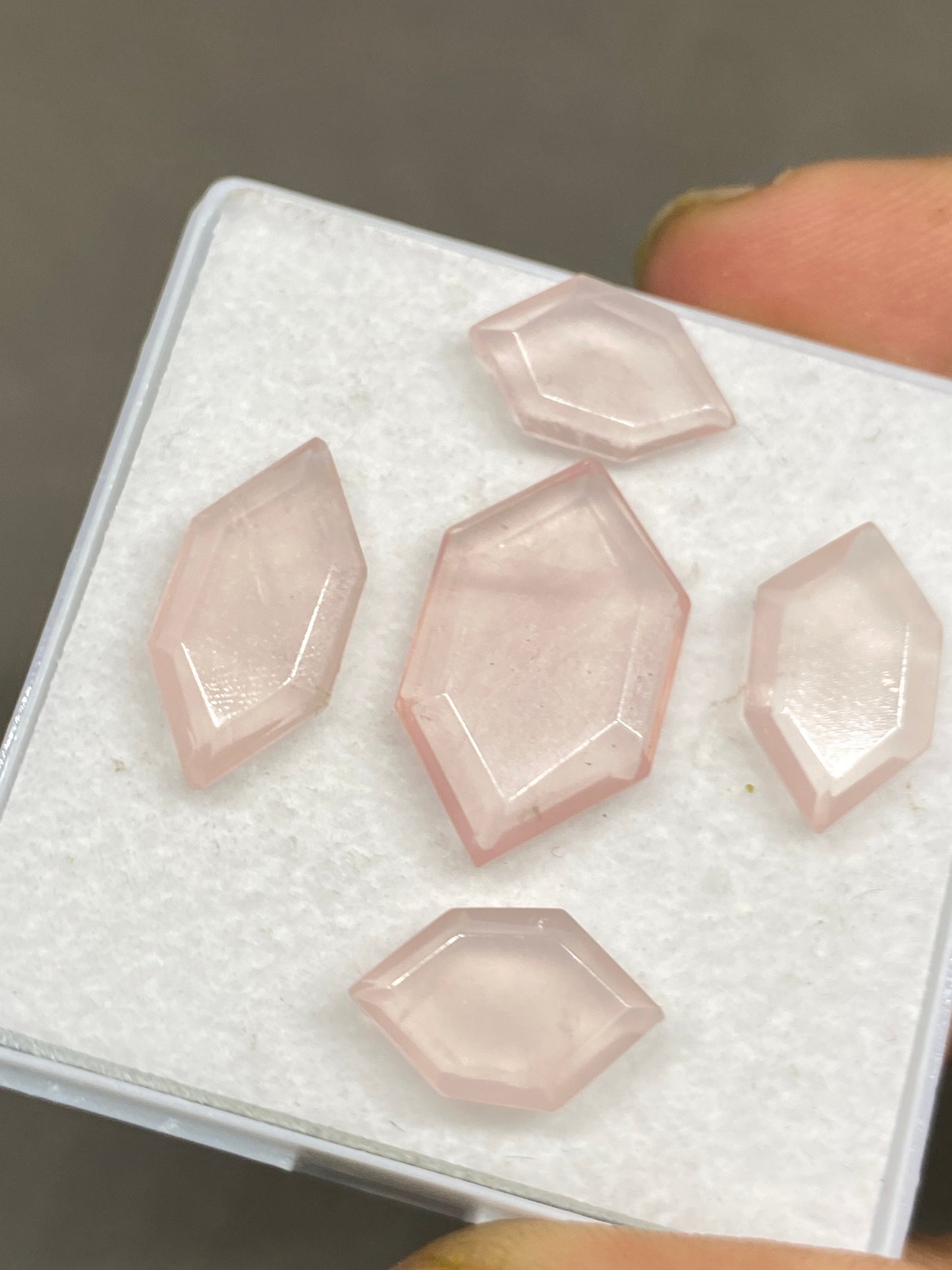 Cute rare rose quartz hexagon mirror cut weight 32 cts pcs 6 size 15x9-23x12mm rose quartz stepcut hexagon