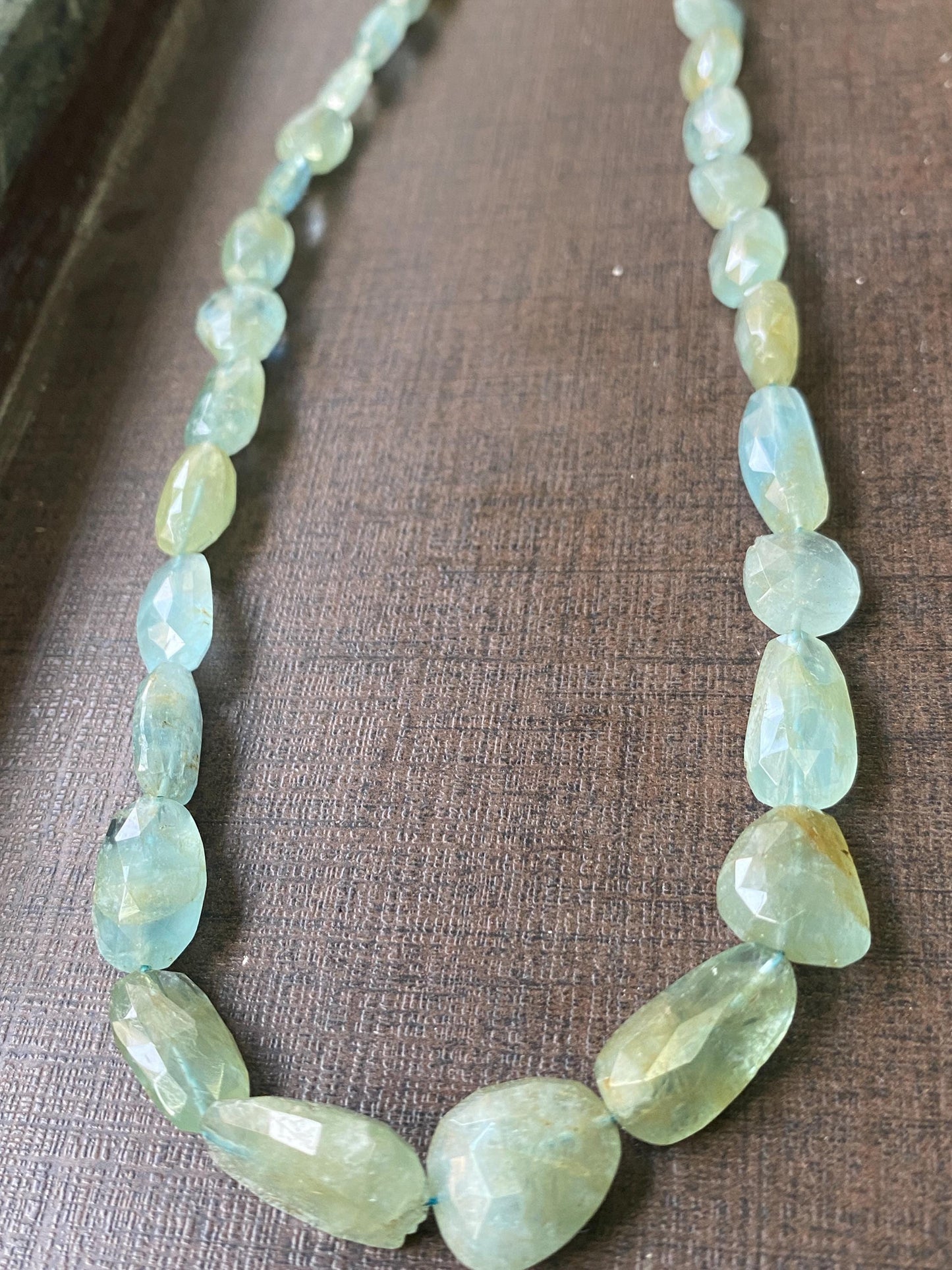 Beautiful Aquamarine faceted necklace weight  179.45 carats size 9x7 mm to 18x11mm length 18 inches