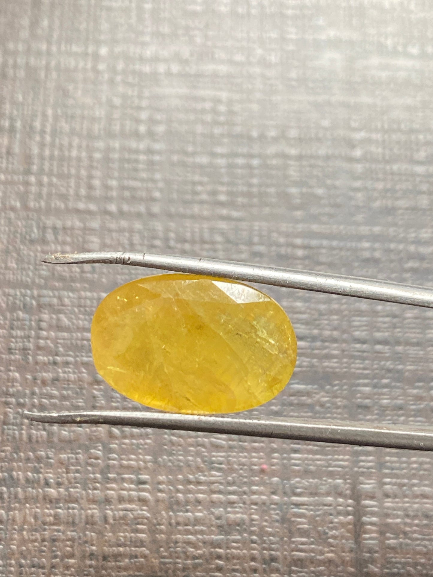 Very rare Yellow sapphire oval cutstone size 16x10.5mm weight 11.55 carats very rare yellow sapphire oval sapphire cut