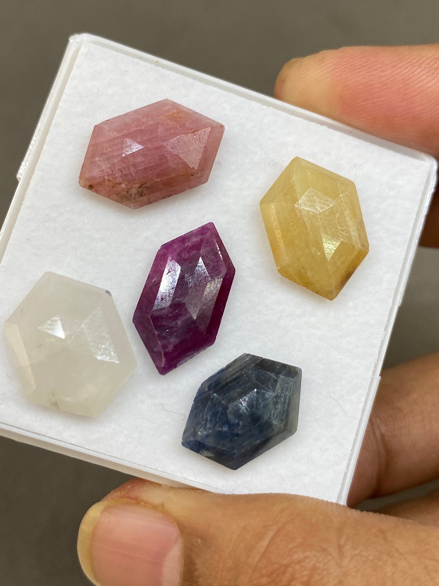 Fascinating very Rare huge multi sapphire hexagon step cuts big size 18x12mm-19x10mm wt 49 carats pcs 5 sapphire stepcut hexagon flatbacks