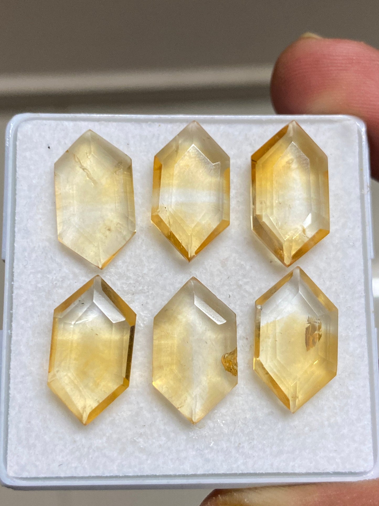 Dazzling rare citrine hexagon mirror cut weight 32 carats  pcs 6 size 17x8-18x10mm citrine mirror cut hexagon