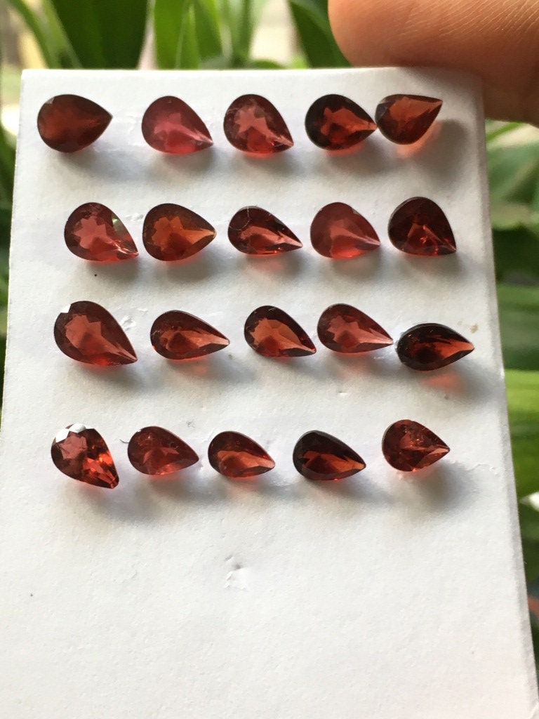 Rare Red garnet pear shape cut pcs 20 wt 19.10 cts  size 7x5mm to 8.8x6mm garnet pear cut stones jewelry supply