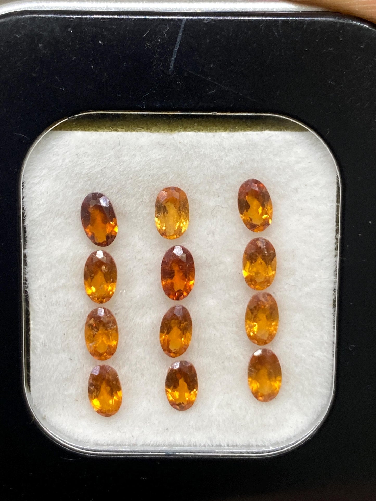 Fantastic orange Fanta garnet oval  cut weight carats pcs  12  size   spessartite faceted