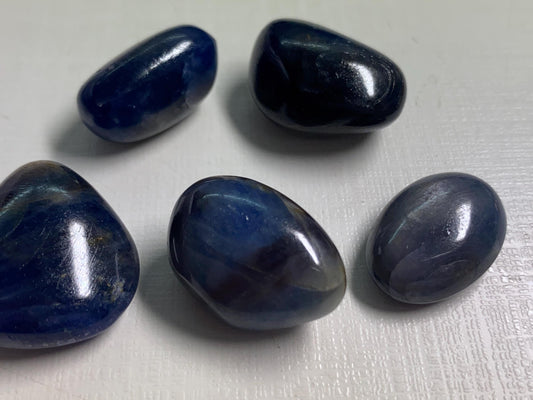 Very rare madagascar mines huge size blue sapphire tumble  smooth polish pcs 5 weight 215 carats 20x15-20mm unheated untreated sapphire