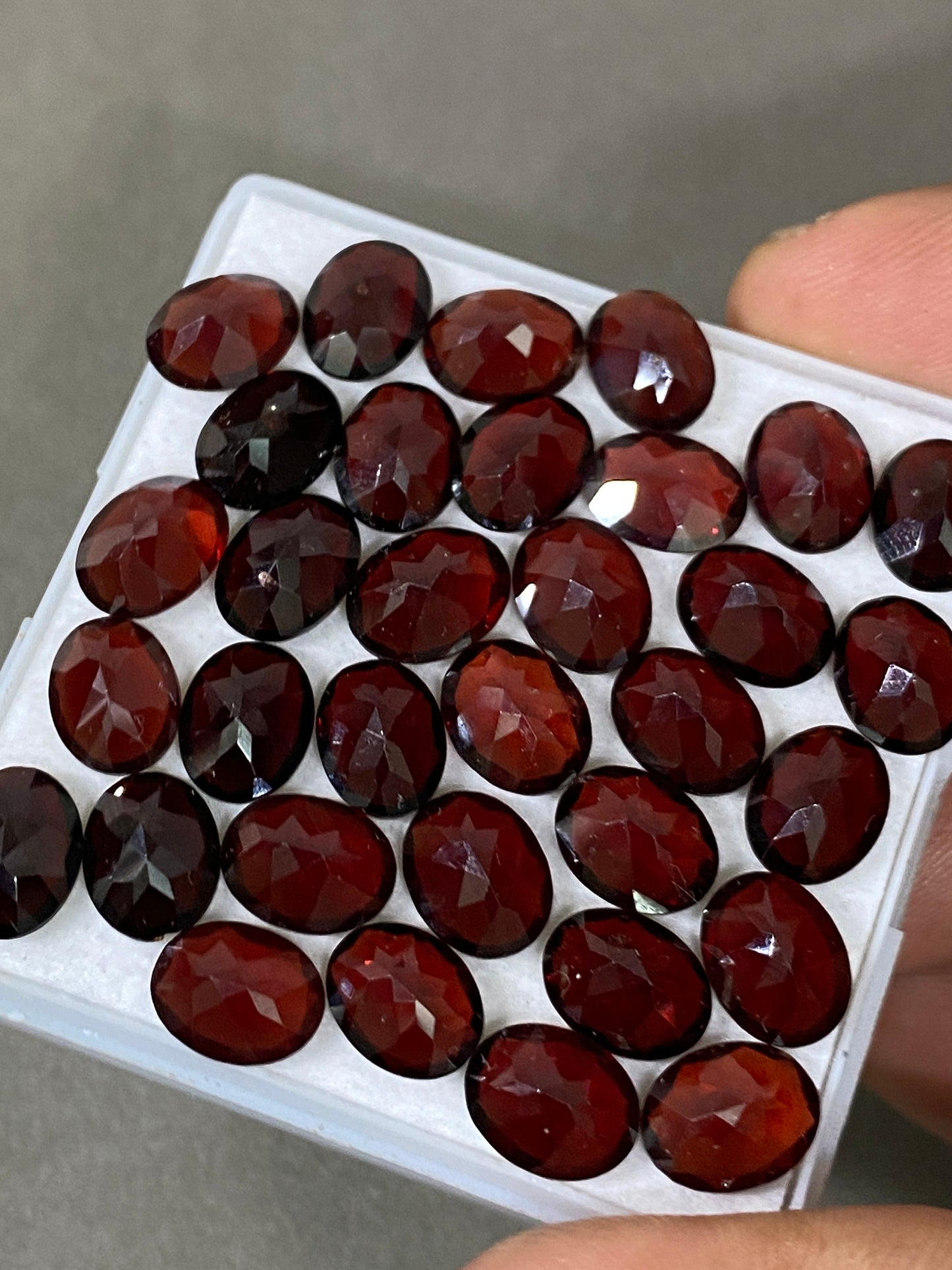 Rare Garnet cut oval shape pcs 34 size 9x7mm wt 68 cts Garnet cut stone good quality January birth stone