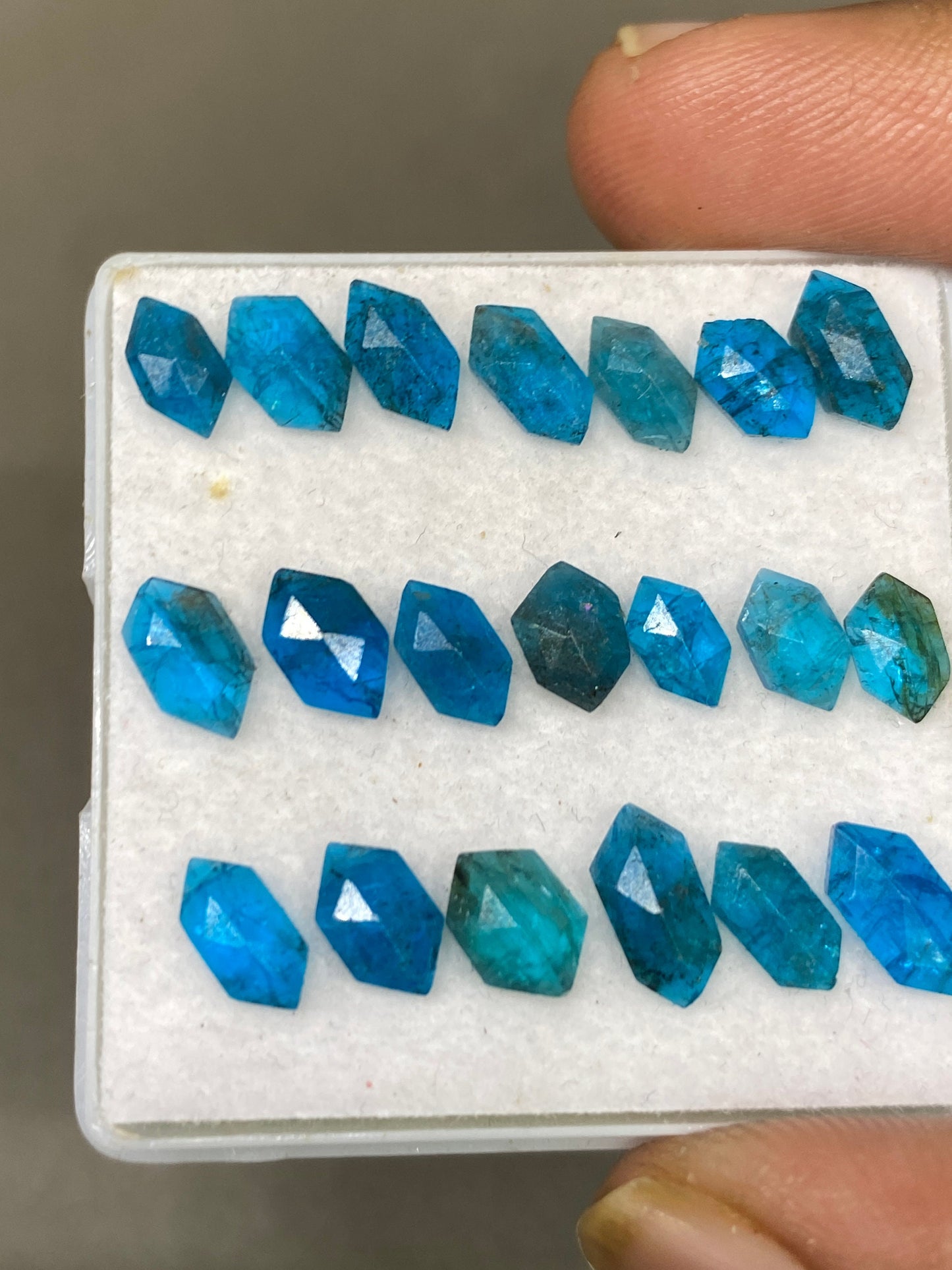 Gorgeous neon blue apatite hexagon stepcut faceted hexagon  size 7x4.2mm-9.2x4.6mm fancy kite nice pcs  20 color 13.25 cts apatite hexagon