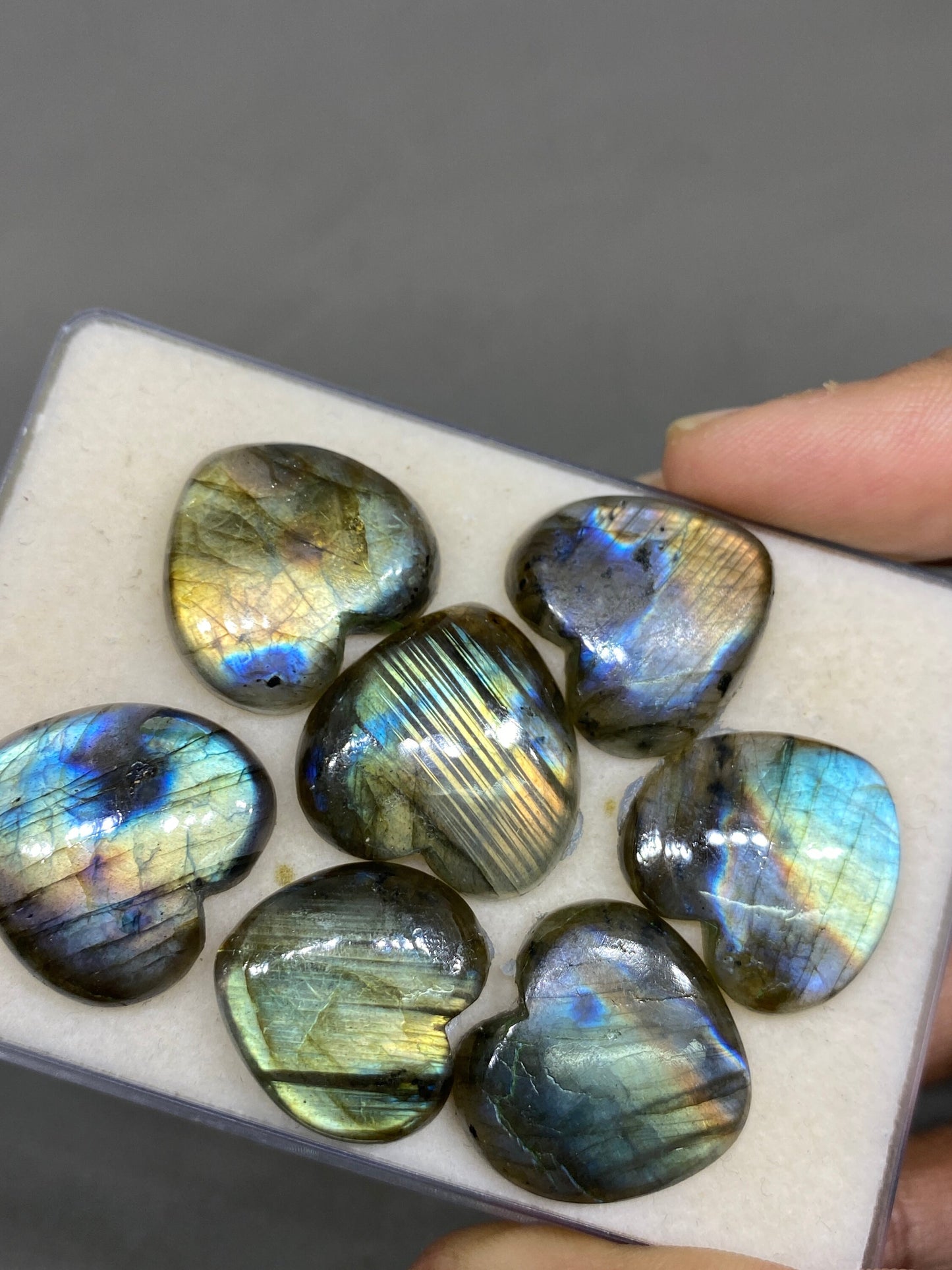 Stunning Rare labradorite heart cabochon pcs  7 weight 139 carats size 19mm-21mm labradorite heart cabochons smooth polished gem for pendant