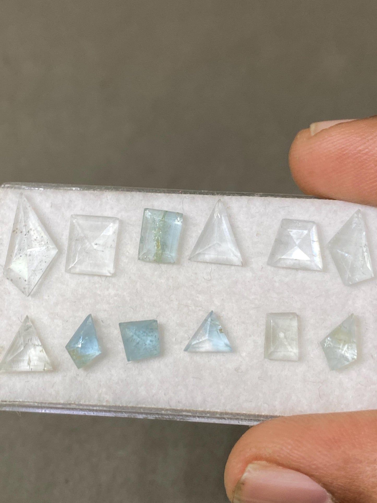 Gorgeous aquamarine geometric stepcut wt carats size  pcs  aquamarine stepcut flatback gems