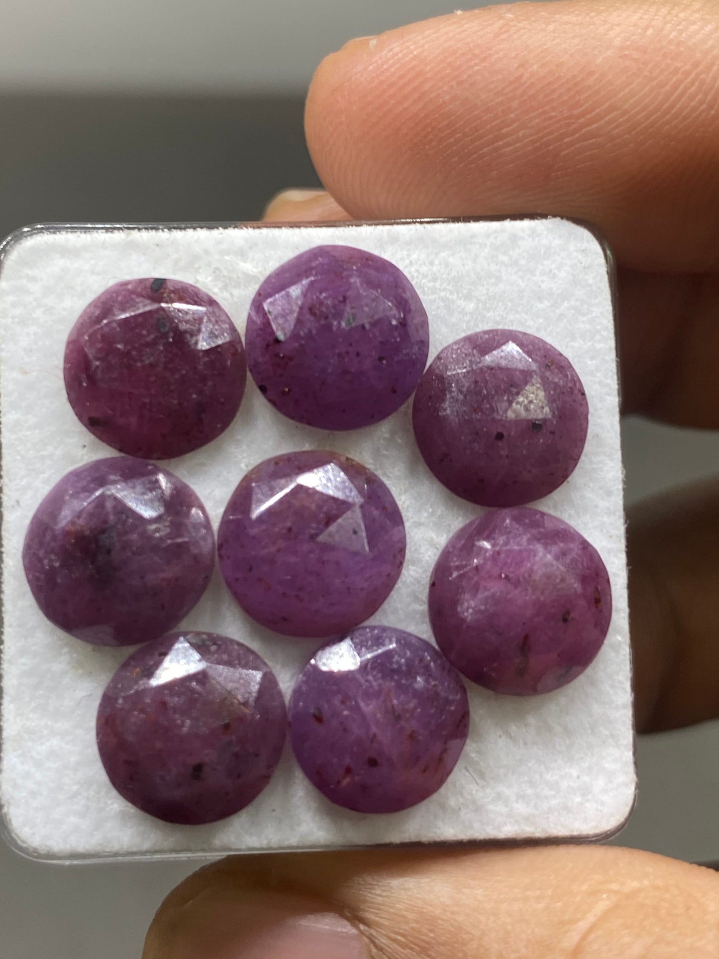 Purple red Sapphire Rosecut flats round shape  wt 26 cts 10mm pcs 8 purple sapphire round rosecut