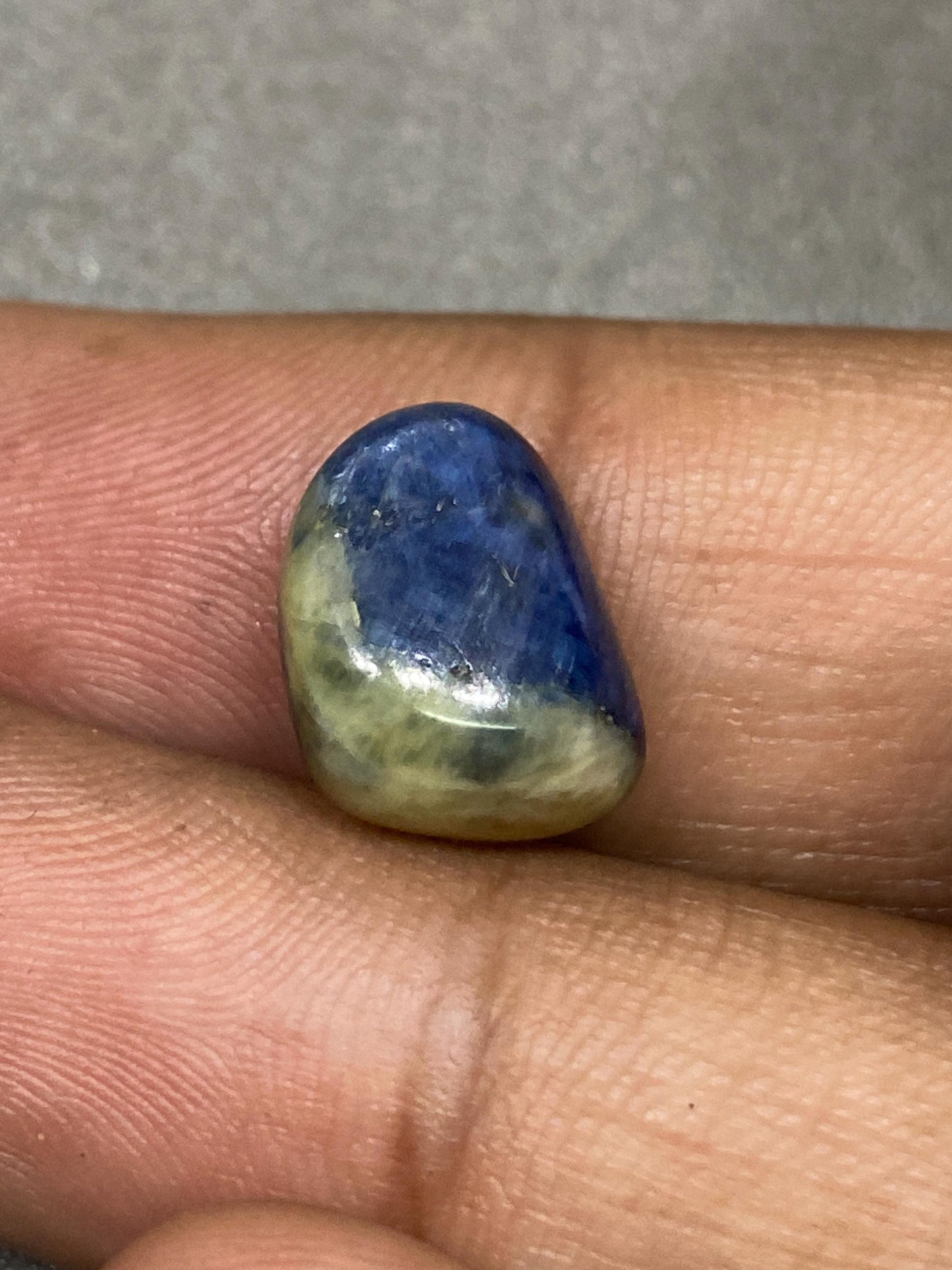 Mesmerising rare Natural Bicolor blue yellow sapphire nugget wt 10.90 carats size 13x10mm unheated hexagonal sheen fancy blue sapphire