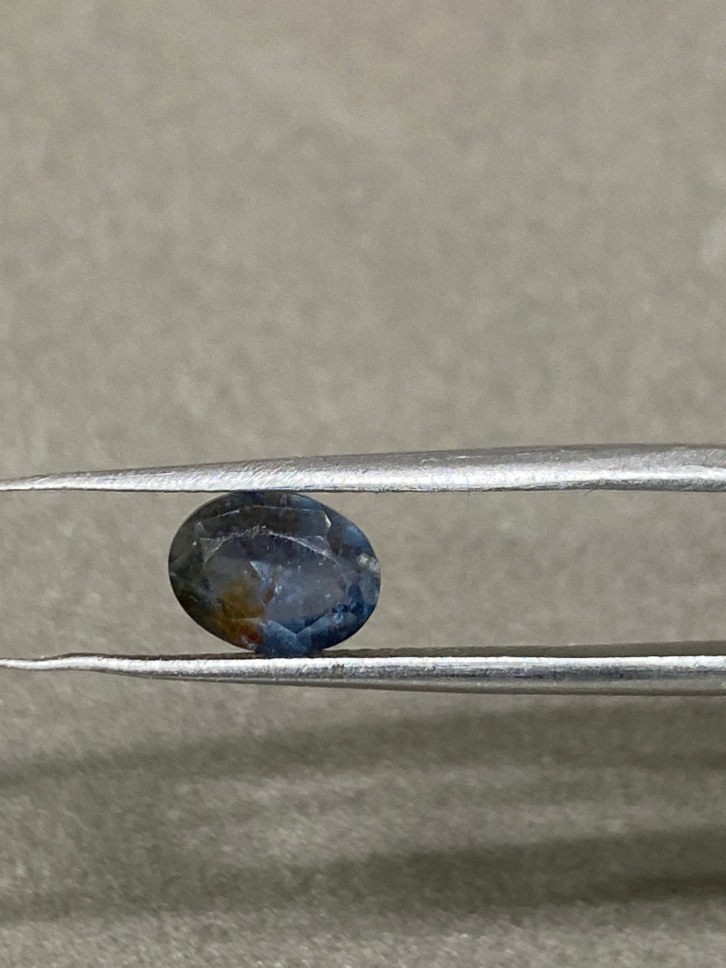 Rare blue sapphire oval aaa  natural unheated untreated weight 1.5 carats 8x6mm natural sapphire ring supply