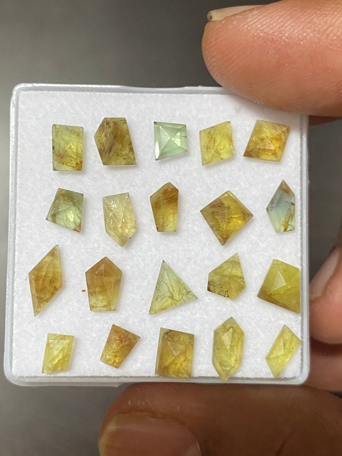 Stunning rare tanzania sapphire Geometric stepcut colorful Bicolor yellow sapphire lot pcs 20 wt 13.5 cts size 5x3-5mm rosecut sapphire