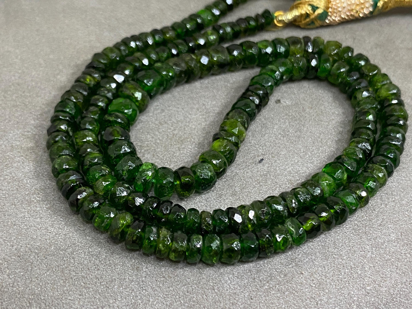 Rare chrome diopside faceted beads rare necklace weight 112 cts size 4.5mm-6mm  length 18 inches