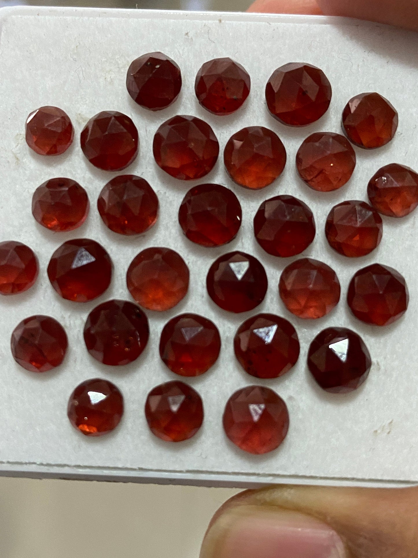 Gorgeous rare rosecut red garnet round rosecuts weight 35 carats pcs 29 size 5-6.5mm Fancy garnet rosecut