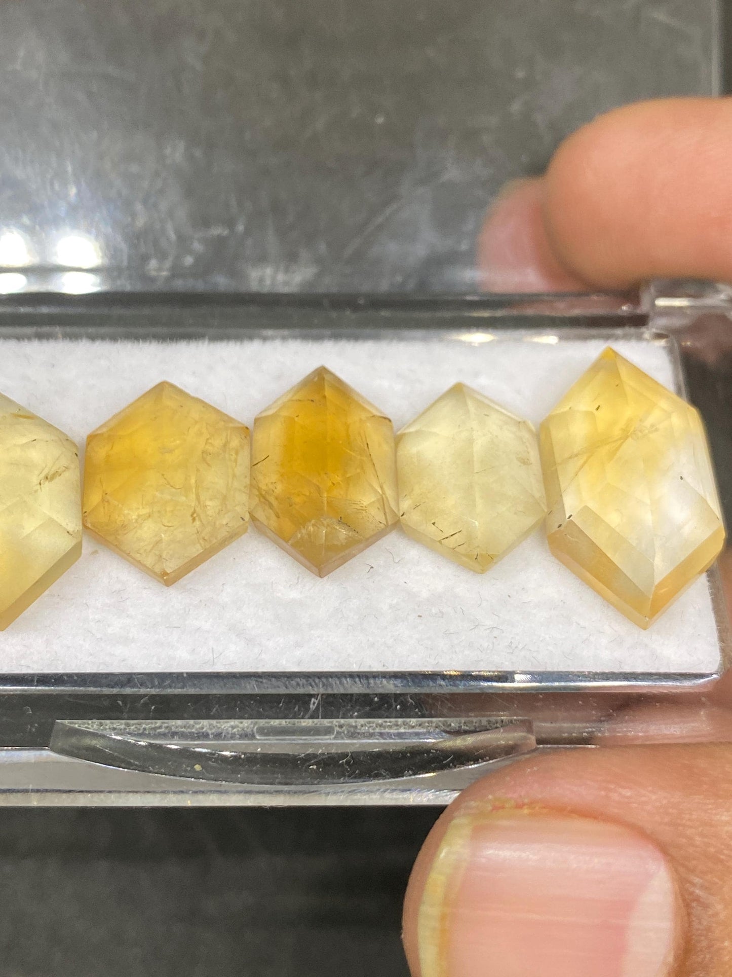 Attractive citrine hexagon shape step cut weight 39 carats pcs 5 size 16x10-23x11mm  citrine hexagon shape stepcut