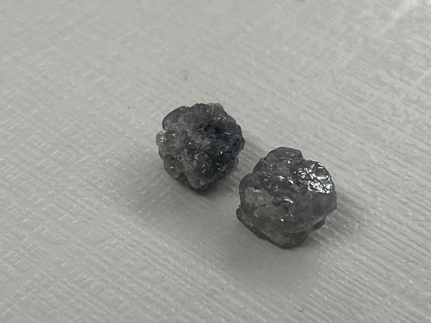 Natural Diamond raw pair ideal for earrings rough diamond pair wt 3.55 carats size 7.5x6.5mm diamond rough pair supply