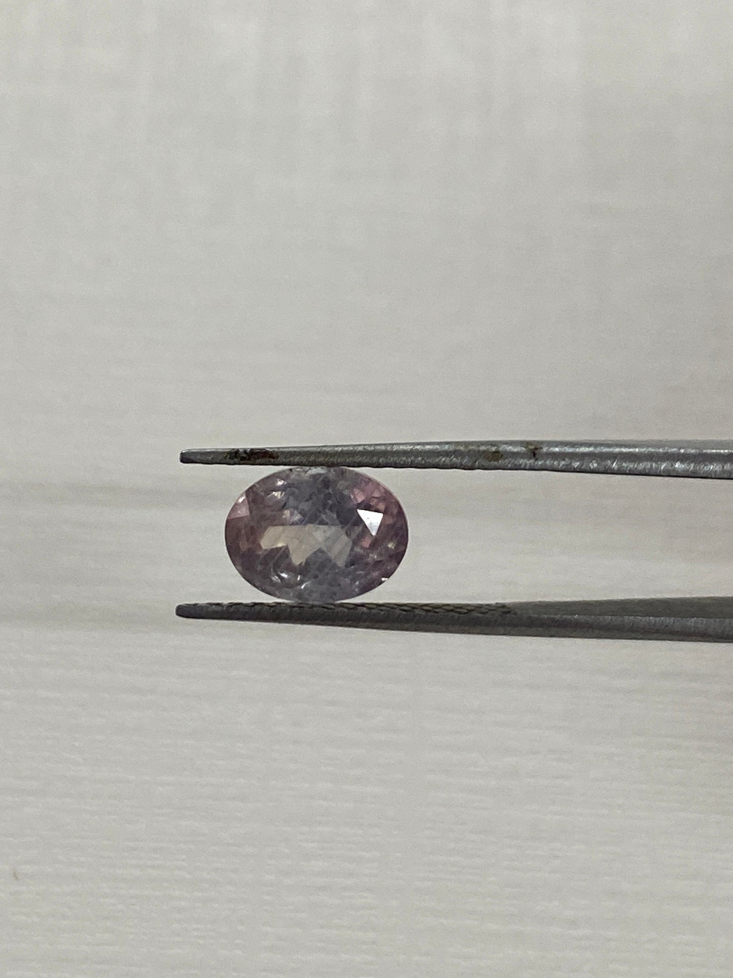 Extremely rare bi color sapphire  bi color sapphire natural unheated untreated weight 2 carats size 8.4x6.4mm natural