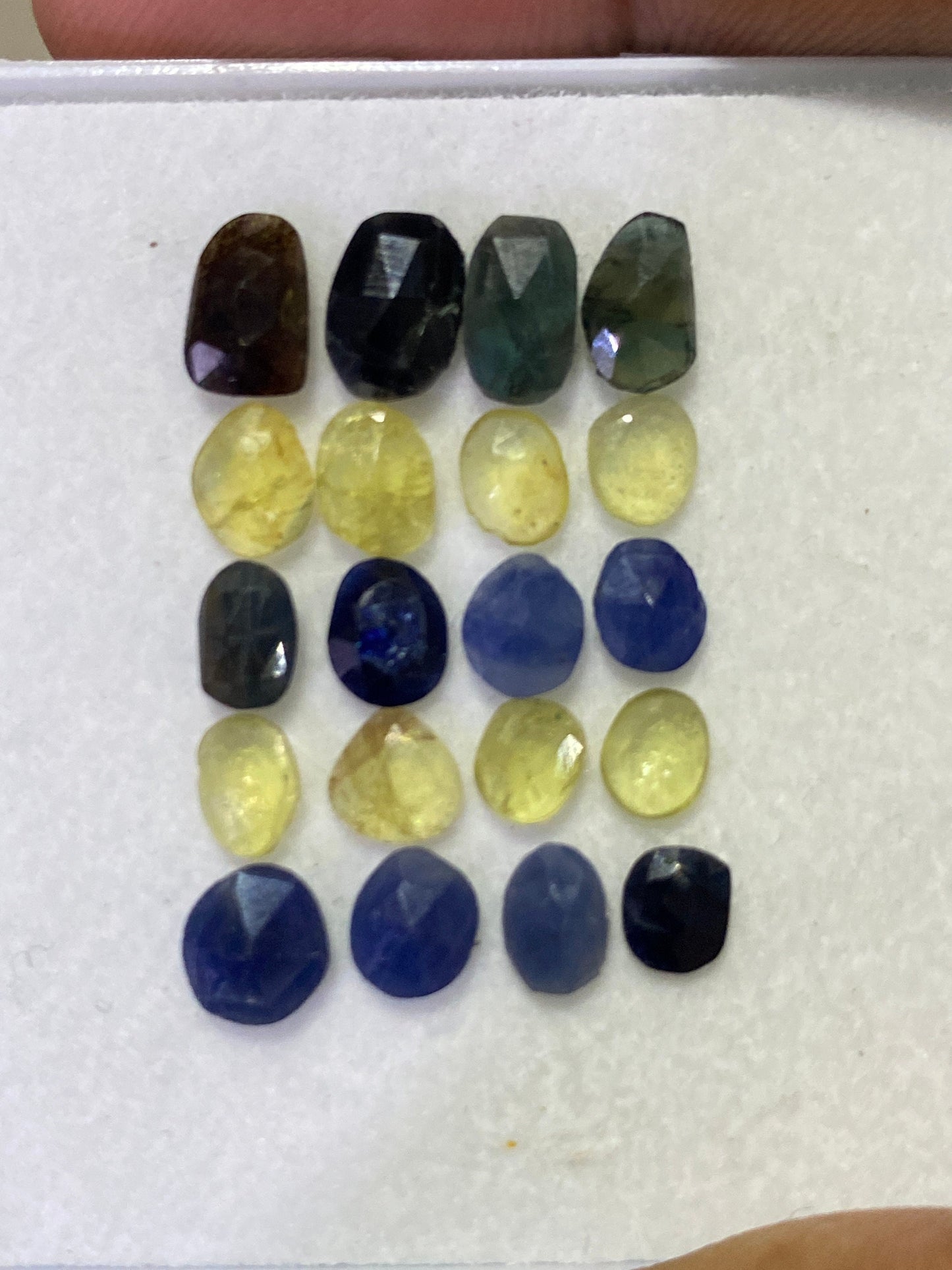 Blue Sapphire yellow sapphire rose cut wt 10 carats pcs 20 small sizes 5x4mm-7x5mm good quality blue sapphire yellow rosecut gems sapphire