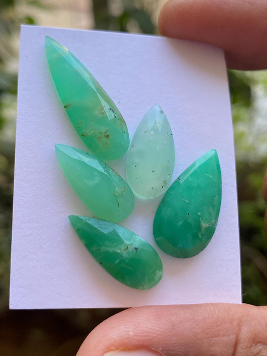 Scintillating Chrysoprase rosecut pear fancy wholesale lot fine quality wt 26.76 carats pcs 5 size 18x8.7mm-28x8.9mm chrysoprase rosecut