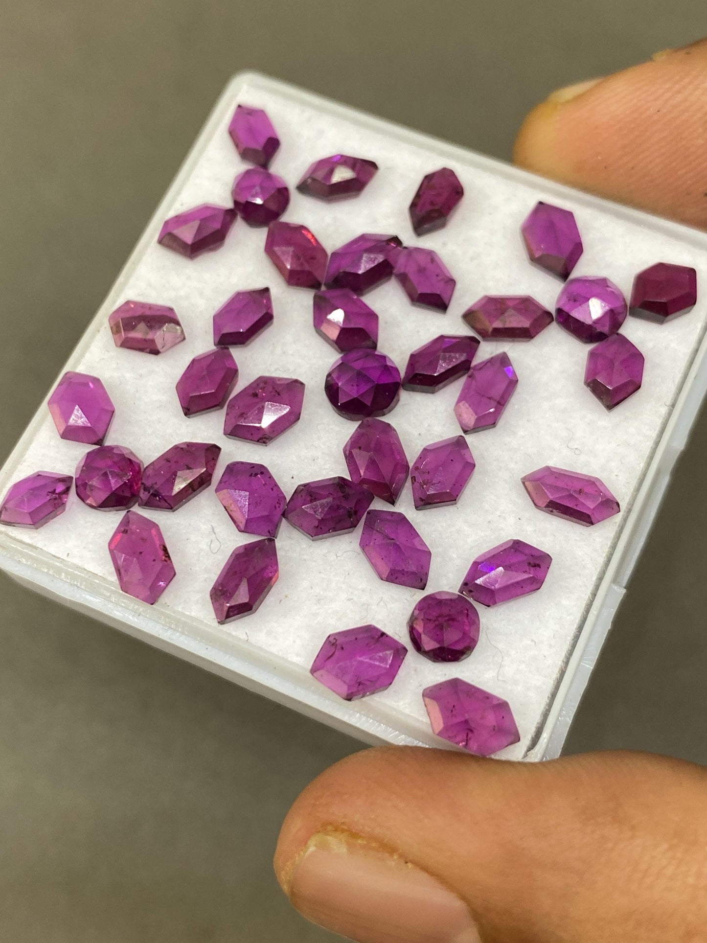 Gorgeous Rhodolite garnet hexagon step cuts Malaya aaa quality wt 20.50 cts pcs 37 size 5.8x3.2mm-6.5x4mm Rhodolite garnet stepcut hexagons