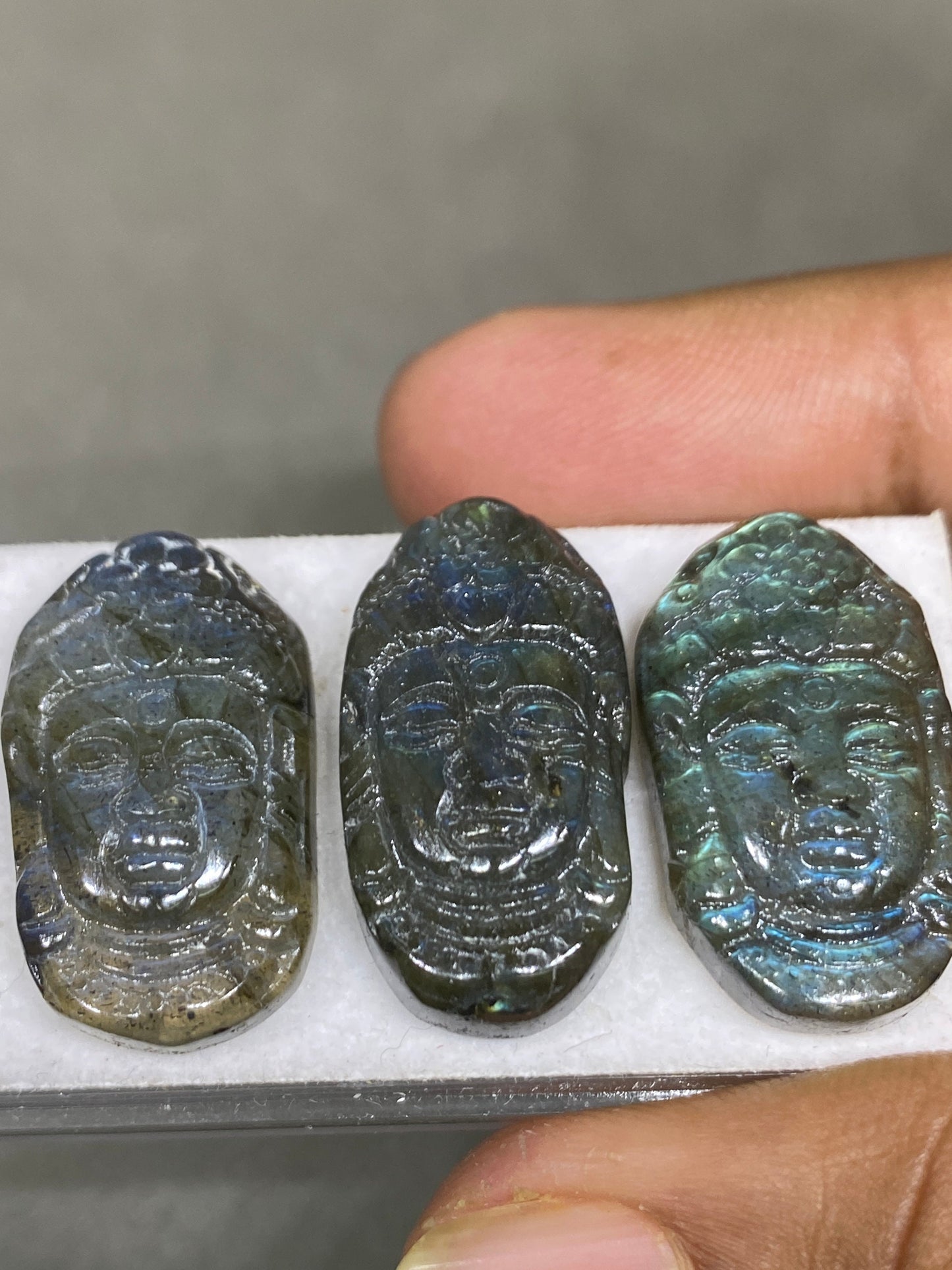 Stunning AAA Natural Blue fire labradorite Lord Face  carving aaa wt 70 cts pcs 3 size 26x15mm labradorite lord face  carving