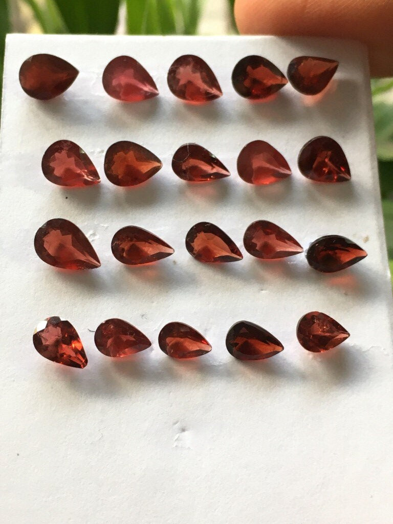 Rare Red garnet pear shape cut pcs 20 wt 19.10 cts  size 7x5mm to 8.8x6mm garnet pear cut stones jewelry supply