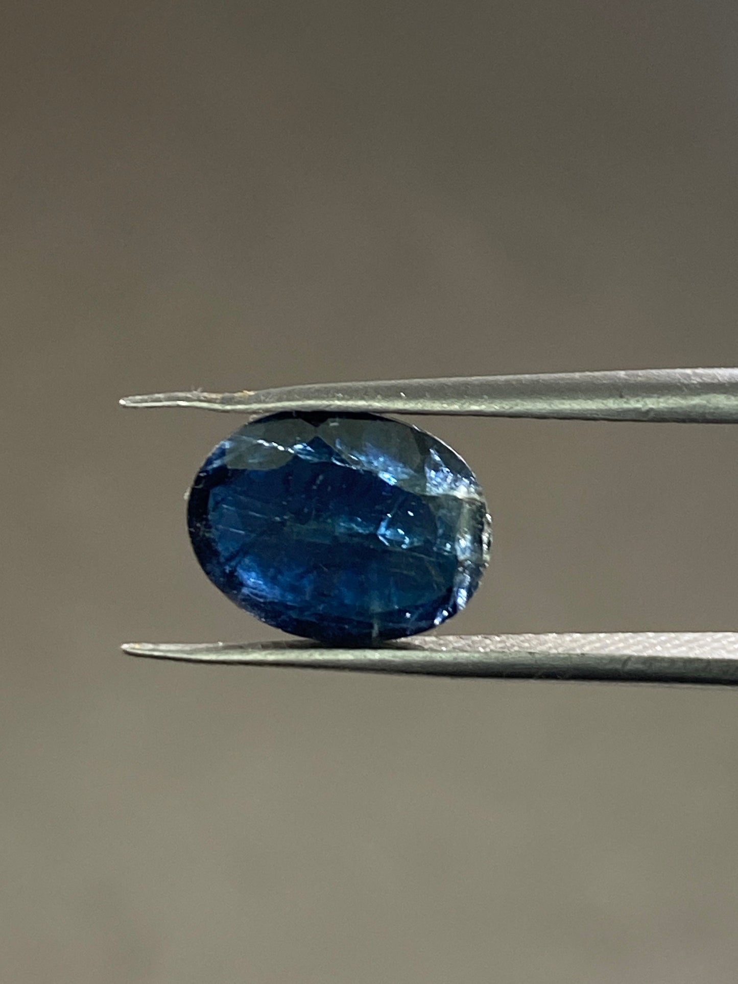 Very Rare blue sapphire oval aaa  natural unheated untreated weight 2.5 carats 10x8mm natural sapphire ring supply