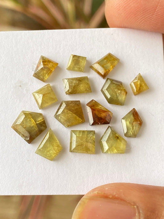 Dazzling very rare Tanzania mines small yellow sapphire Bicolor geometric wt 15 carats pcs 14 size 5x4mm-8x7mm sapphire stepcut