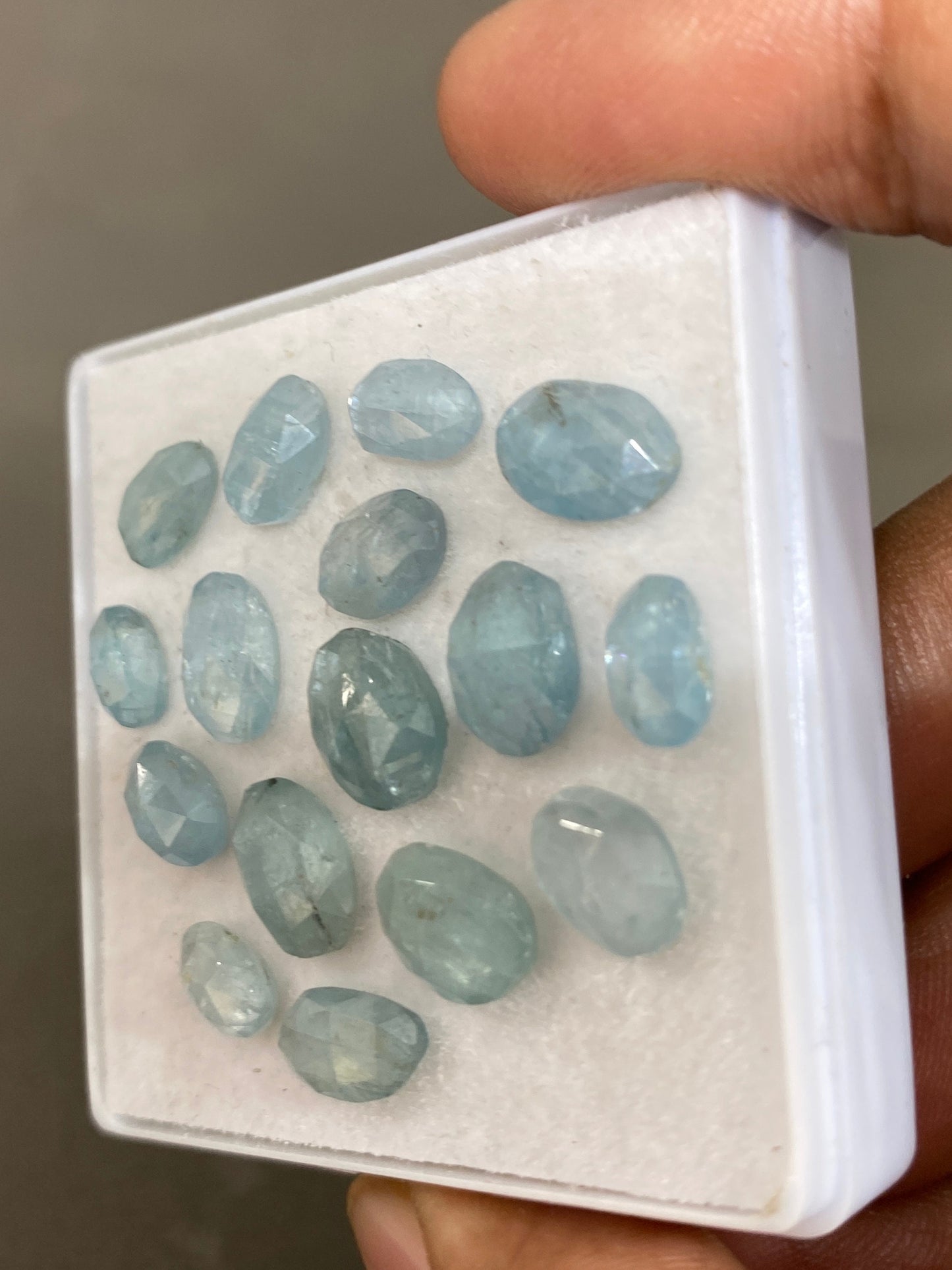 Beautiful rare aqua color kyanite rosecut flats shape amazing quality lovely color weight 26 carats pieces 16 size 7x5-10x8mm rosecut gems