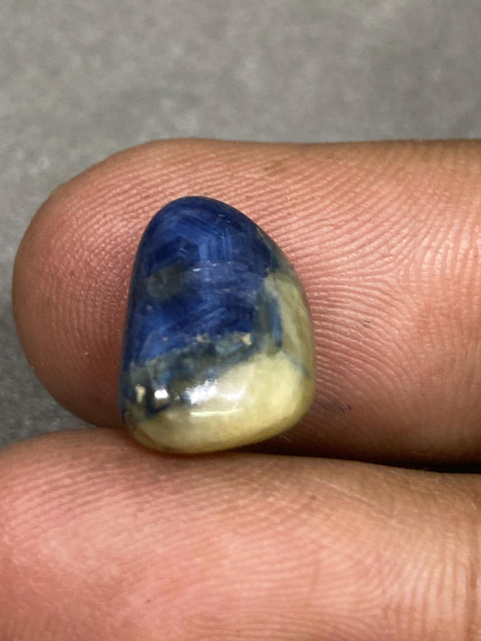 Mesmerising rare Natural Bicolor blue yellow sapphire nugget wt 10.90 carats size 13x10mm unheated hexagonal sheen fancy blue sapphire