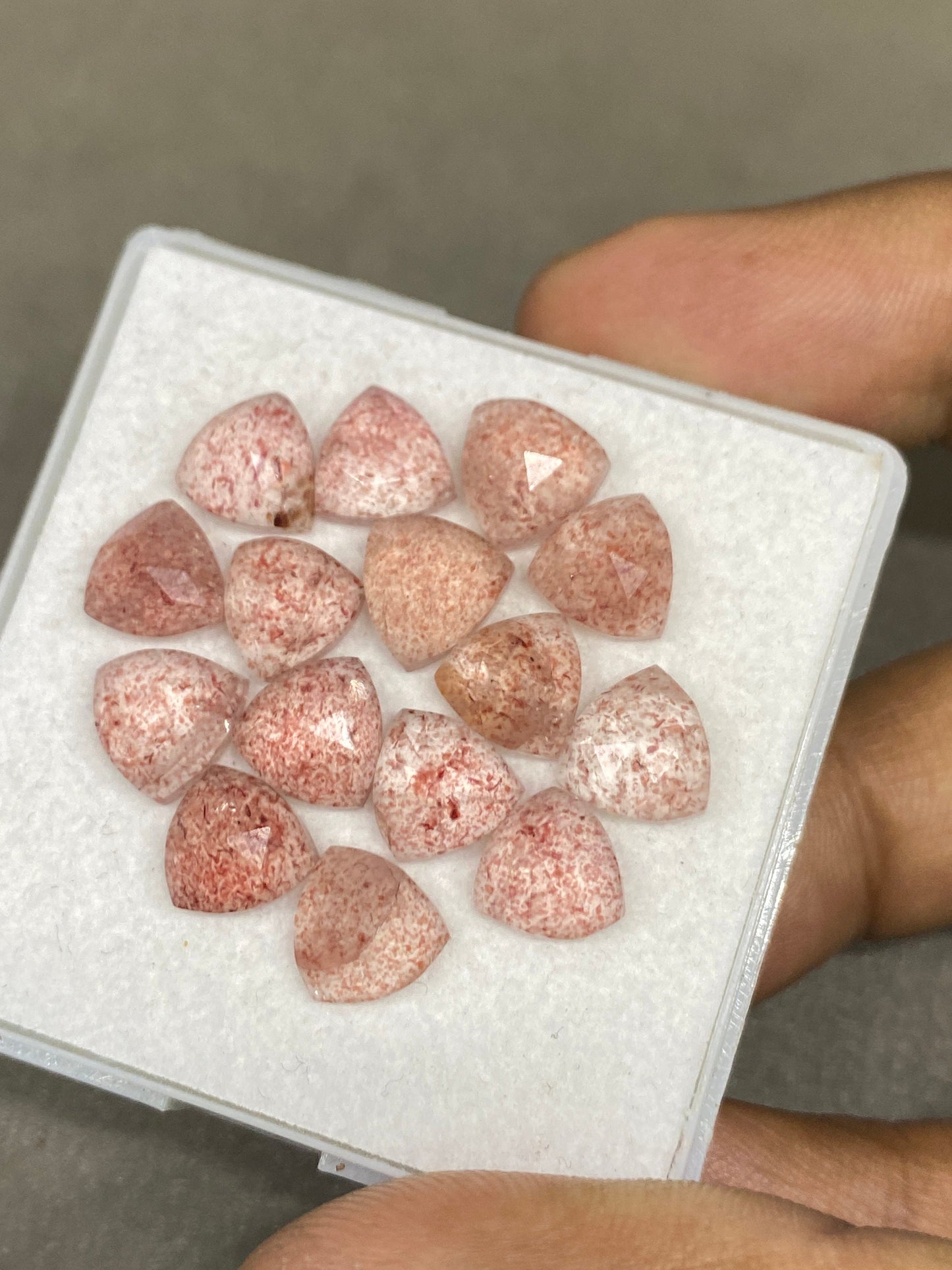 Dazzling Strawberry quartz trillion rosecut cute lot pcs 15 weight 31 carats size 9mm approx pink color strawberry quartz rosecut