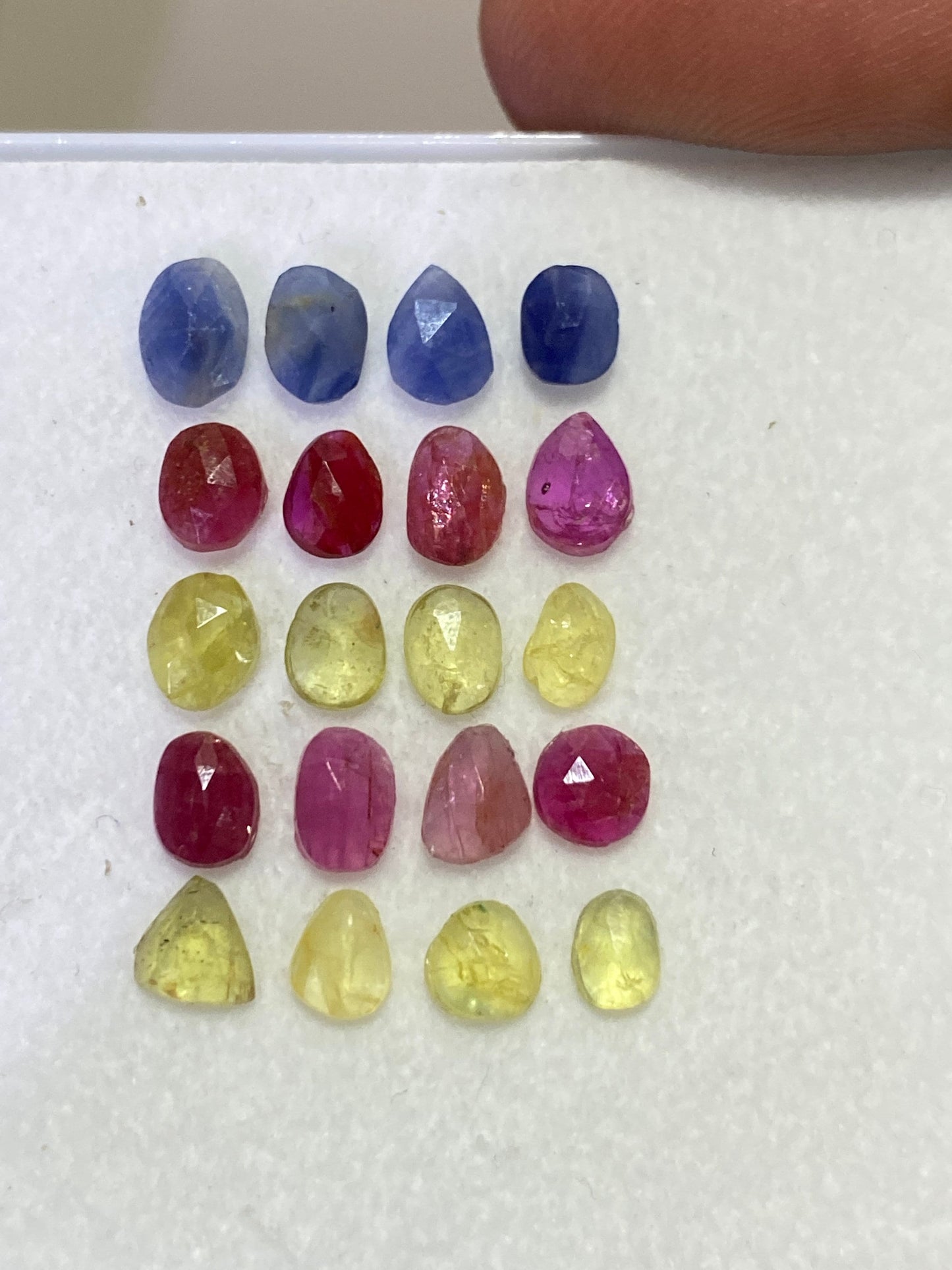 Mesmerizing rare very small size multi sapphire rosecut yellow sapphire pcs 20 wt 13.5 cts size 4.8x3.5mm-6.4x4mm rosecut umba sapphire