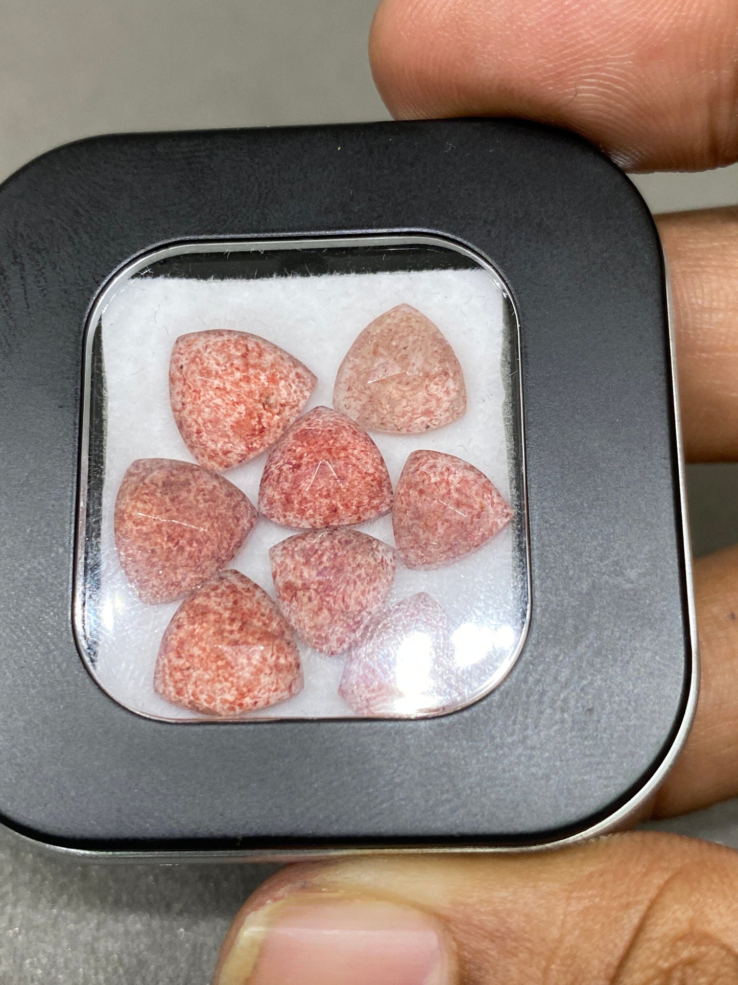 Mesmerising Strawberry quartz trillion rosecut cute lot pcs 8 weight 18.50 carats size 8-10x8mm approx pink color strawberry quartz rosecut