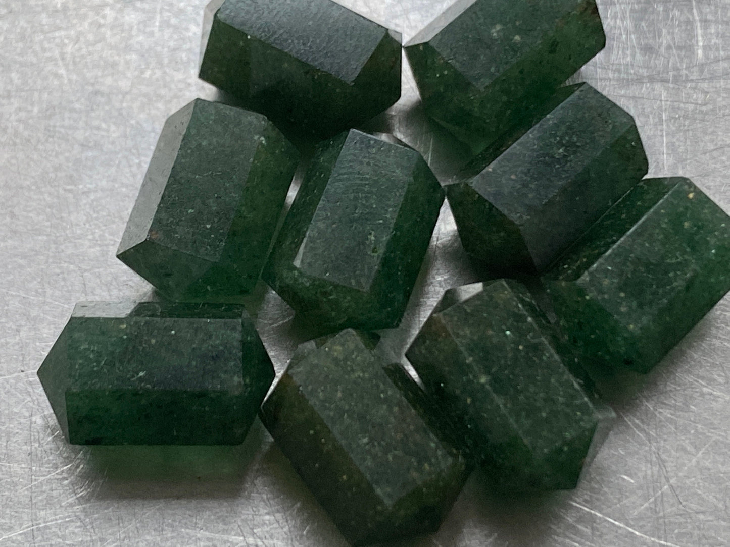 Lovely dark green quartz faceted double terminated points fancy shape size 14x8mm rosecut green onyx fancy shape green quartzpoints