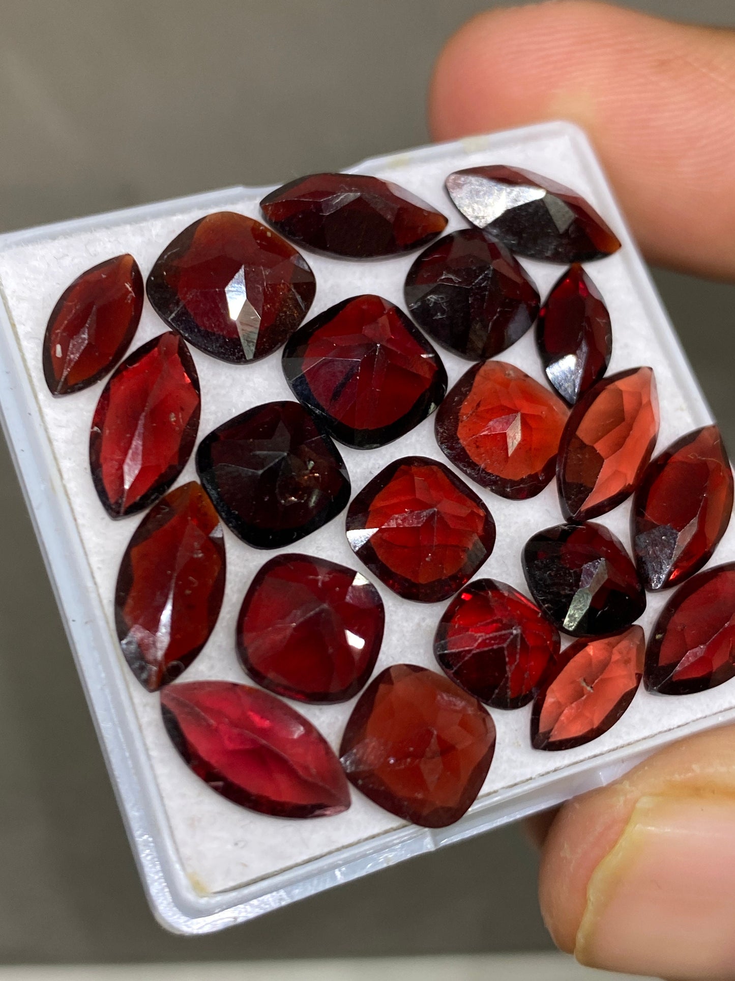 Rare Garnet cut mix shapes pcs 24 size 7mm-9mm wt 48 cts Garnet cut stone good quality January birth stone