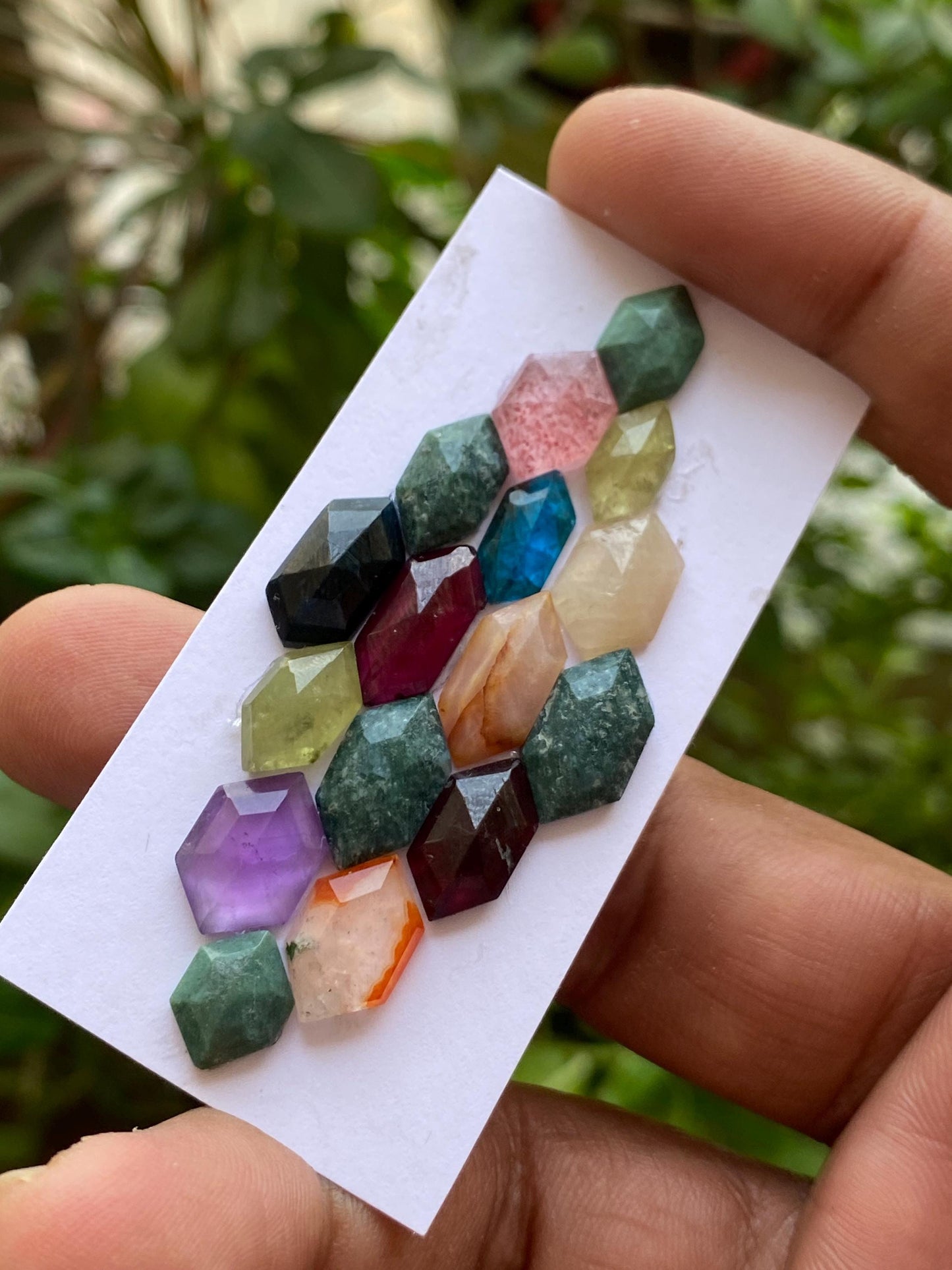 Gorgeous multi stones strawberry quartz green agate carnelian red garnet grosular  apatite hexagon pcs 16 wt 40.45 carats size 11x7-13x7mm