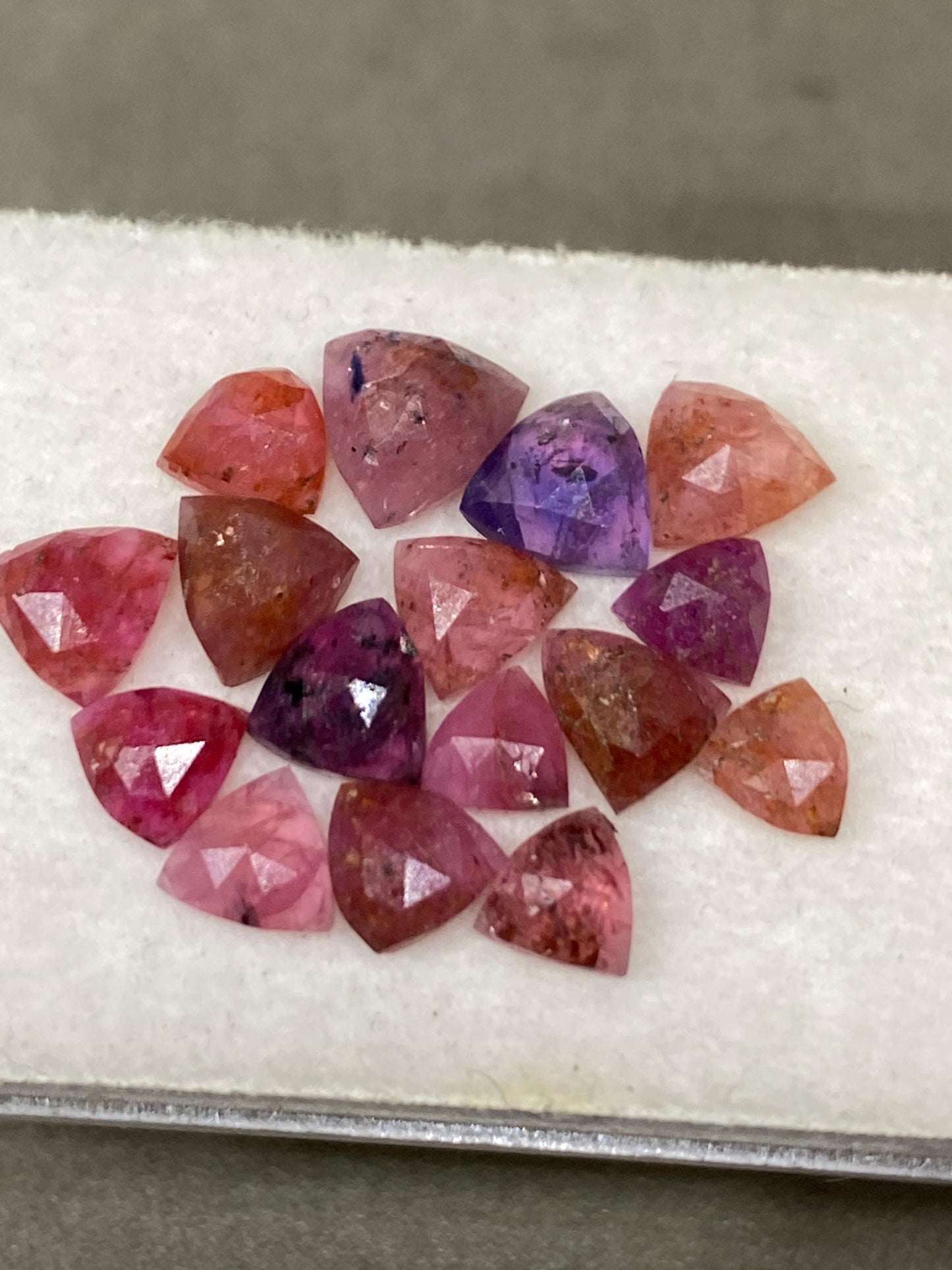 Beautiful Rare winza mines pretty bicolor pink sapphire rosecut trillion weight 12.85 cts pcs 17 size 5mm-7mm sapphire rosecut gems