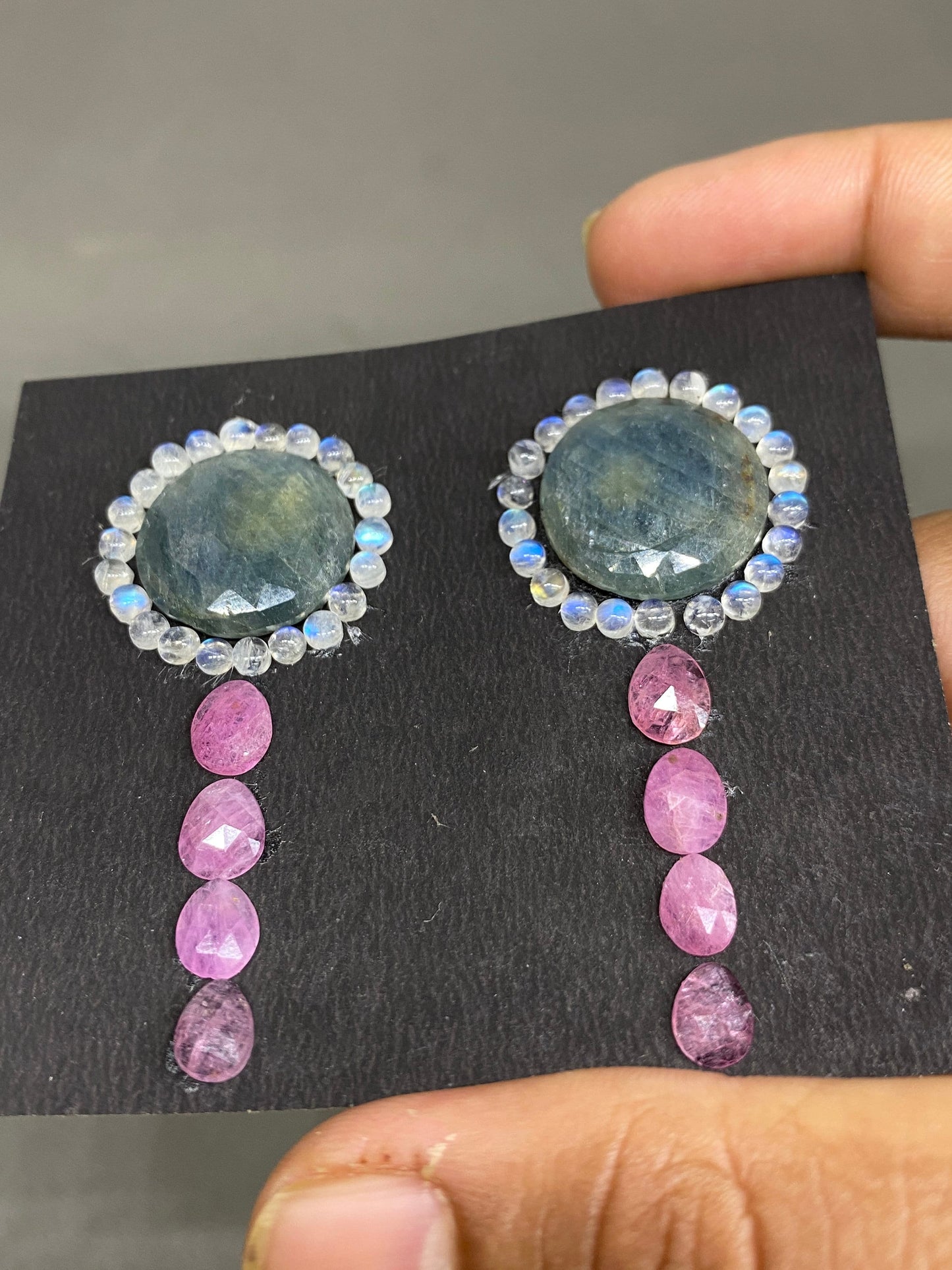 Natural ruby blue sapphire rosecut pair rainbow moonstone round earring supply size 3mm-19.5mm weight 55 carats pcs 54 natural cabochons