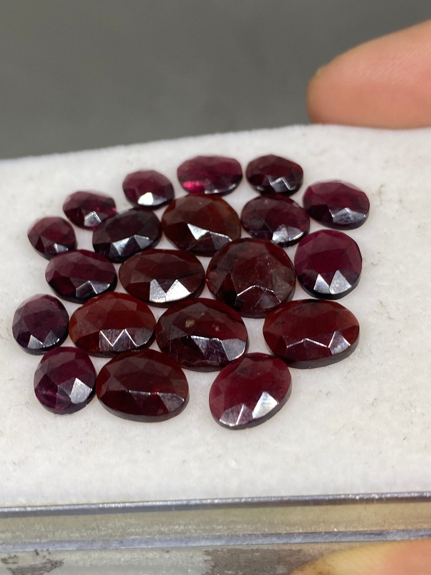 Mesmerising rare rosecut red  garnet weight 54 carats pcs 20 size 7x6mm-11x10mm Fancy garnet rosecut