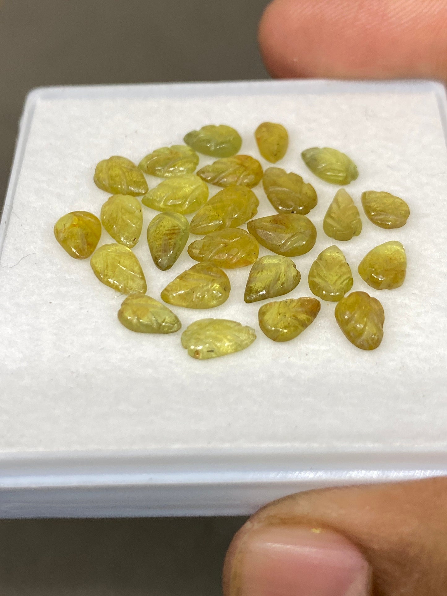 Vivacious Yellow sapphire leaves carving kenya mines beautiful color wt 14 carats pcs 25 size 5.8x4.3mm-8.4x5mm yellow sapphire leaf carving