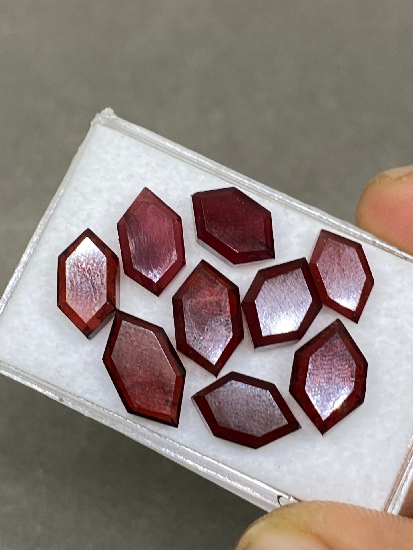 Amazing Red garnet hexagon mirror cuts aaa quality wt 32 cts pcs 9 size 11x6-13x7mm red garnet hexagon double side faceted garnet