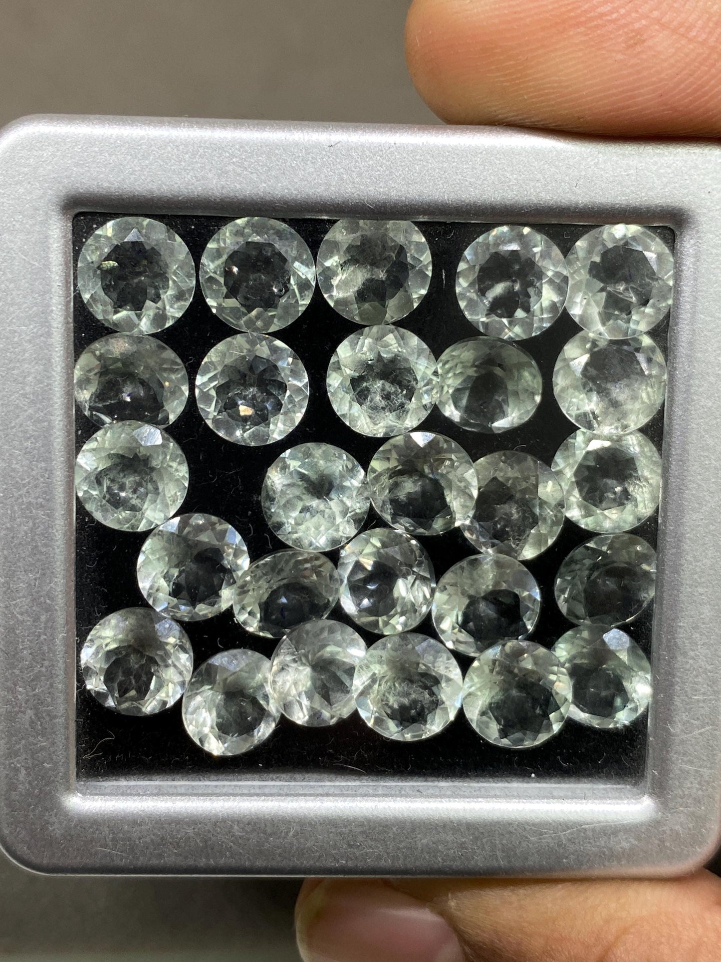 Stunning beautiful green amethyst round oval cutstones pcs 26 wt 41.45 cts size 8mm ideal for rings pendants green amethyst round