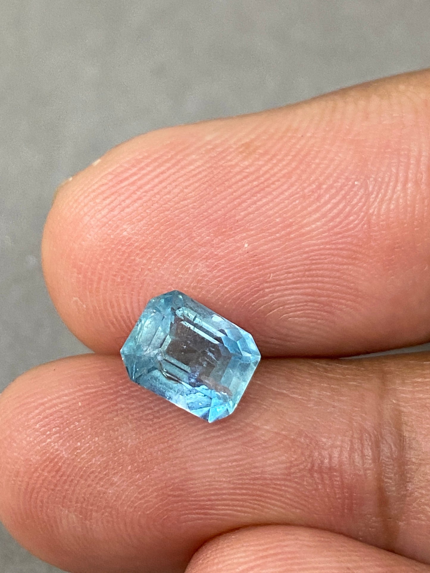 Rare Aquamarine octagon faceted  cutstones carats size aquamarine cut