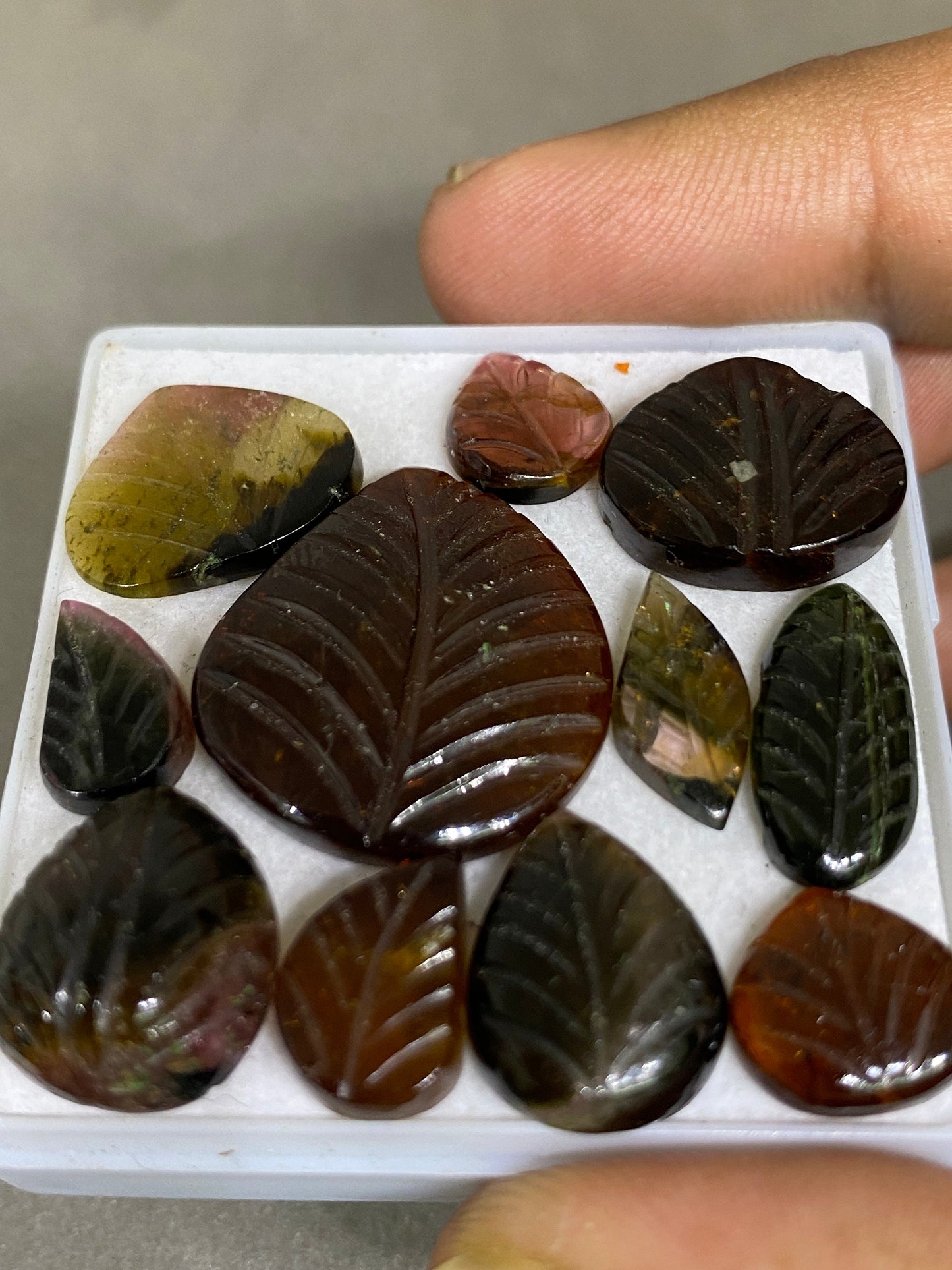 Attractive Petro tourmaline leaves carving petro tourmaline carvings wt 73 carats pcs 11 size 12x7-24x22mm tourmaline big leaf carving