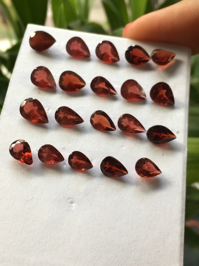 Rare Red garnet pear shape cut pcs 20 wt 19.10 cts  size 7x5mm to 8.8x6mm garnet pear cut stones jewelry supply