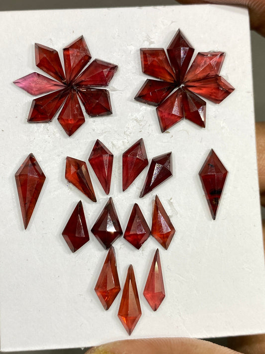 Stunning Red garnet kite step cuts aaa quality wt 30.5 cts pcs 27  size 9.5x5-14x6mm red  garnet stepcut hexagon