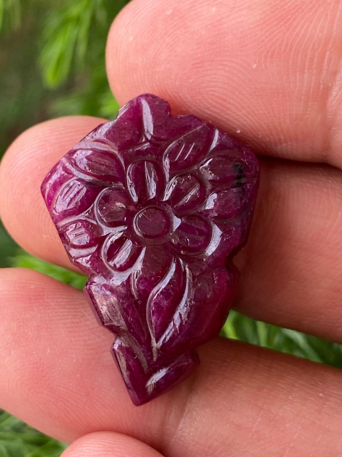 Dazzling very rare huge size natural ruby handmade flower carving weight 40 carats size 31.5x22.5mm ideal for pendant ruby leaf carving